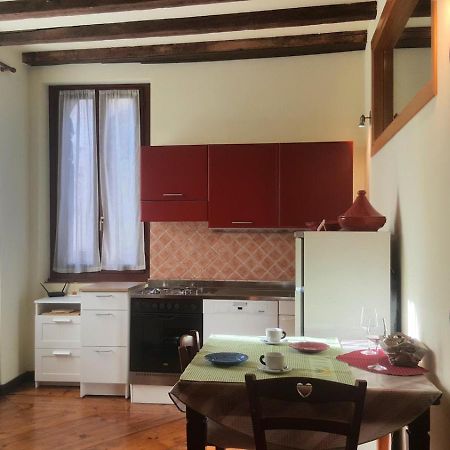 Monolocale In Centro A Verona Appartement Buitenkant foto