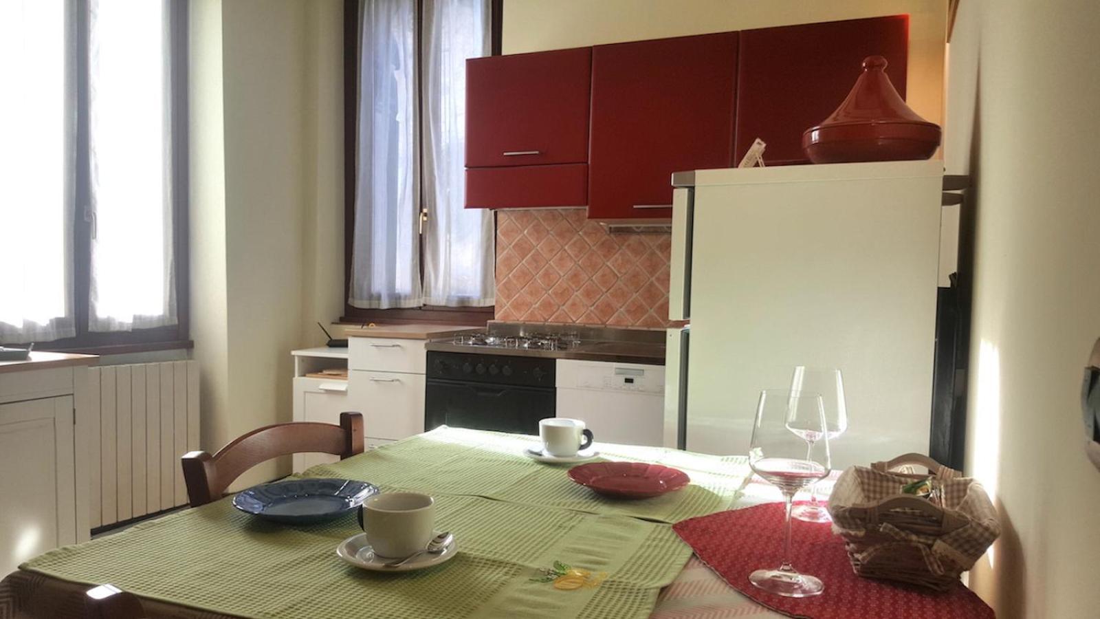 Monolocale In Centro A Verona Appartement Buitenkant foto