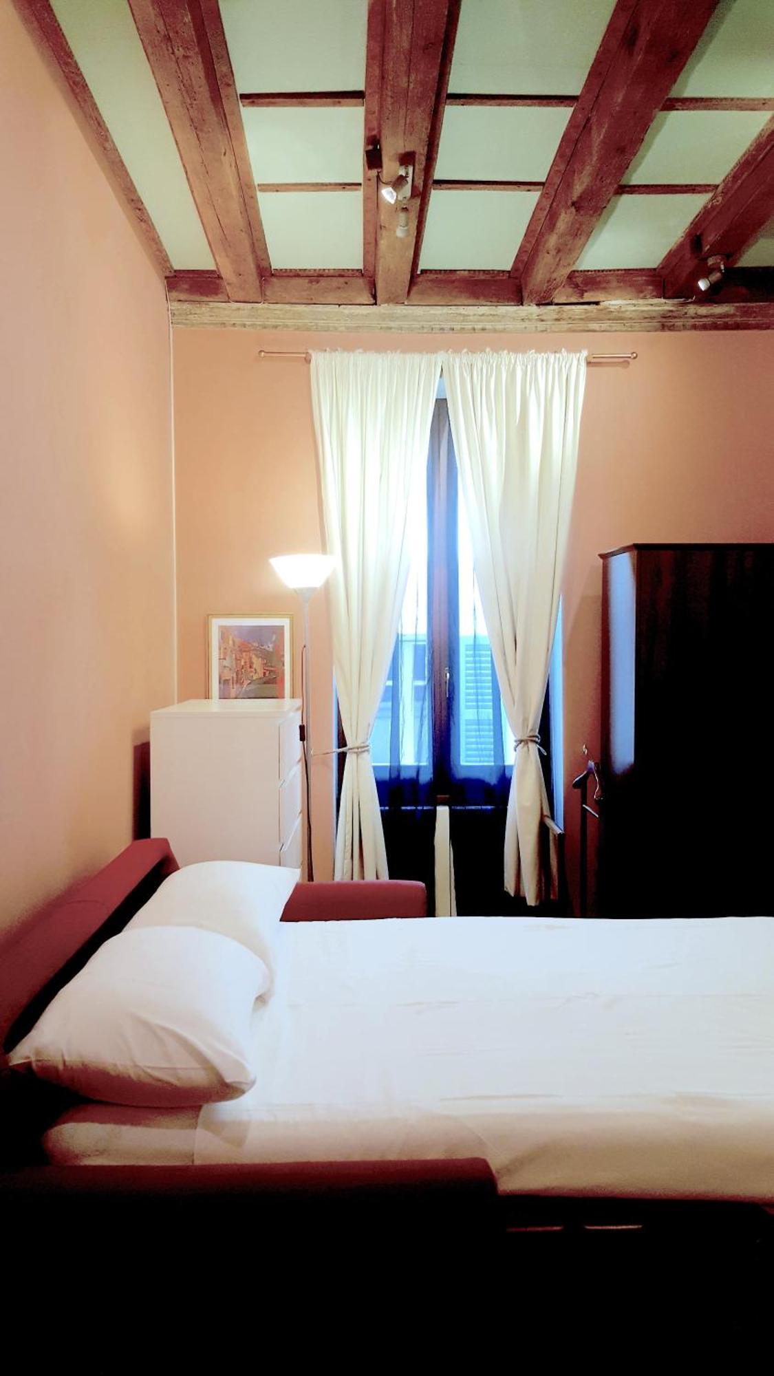 Monolocale In Centro A Verona Appartement Buitenkant foto